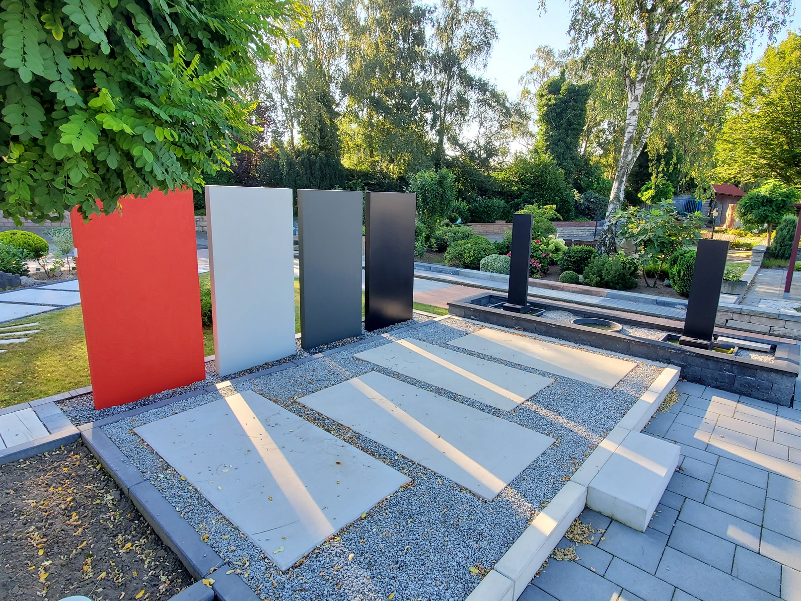 Architektenstelen-Architektenrandstein-und-Architektenplattenruvido-Mustergarten-Beach-2021-09-08-verkleinert